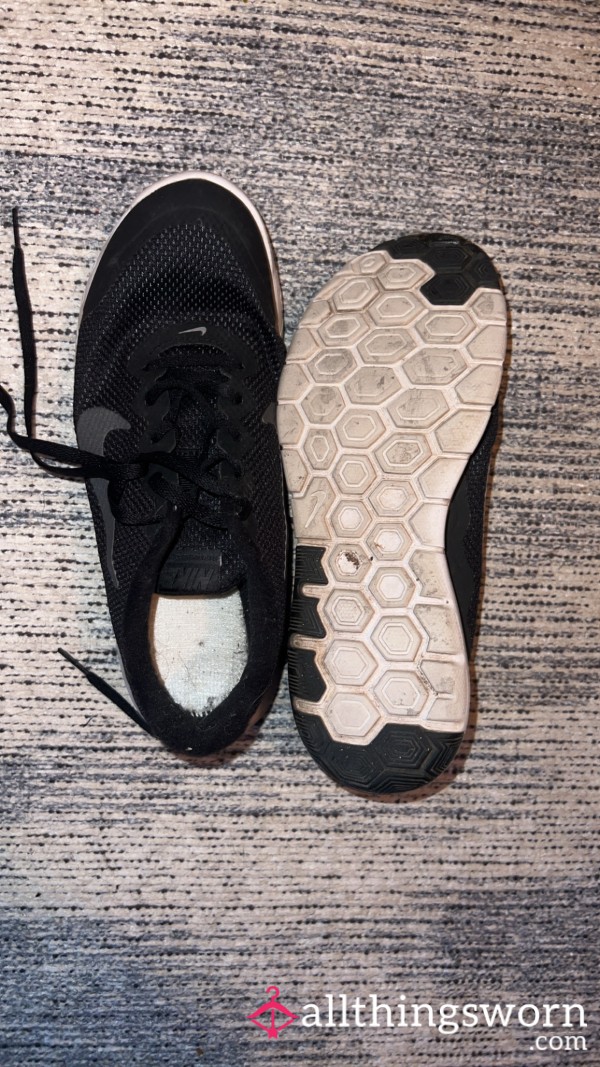 💋Worn-In & Worked-Out Nike Gym Shoes – Full Of Sweat & Sa**💪