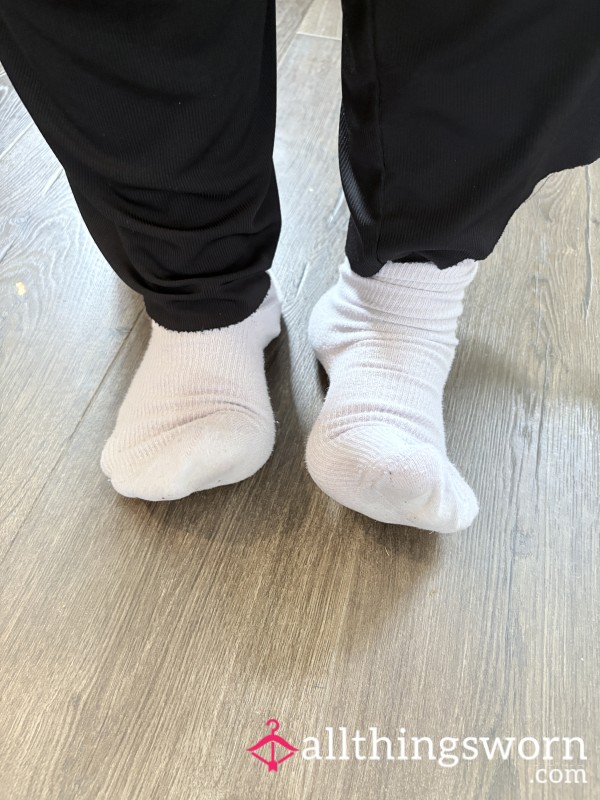 Worn Lilac Crew Socks | Size 5