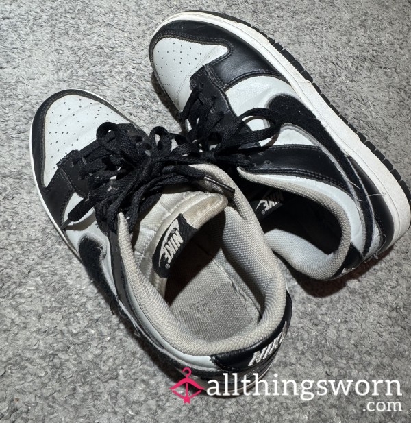 Worn Nike Dunks 👟