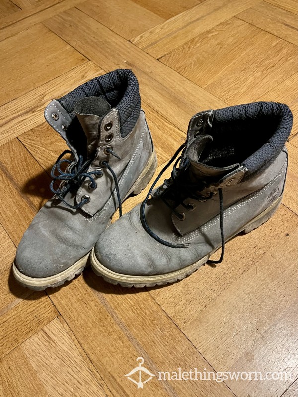 Worn Out Blue Timberland Boots 🥾