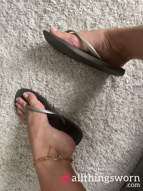 Worn Out Havaianas