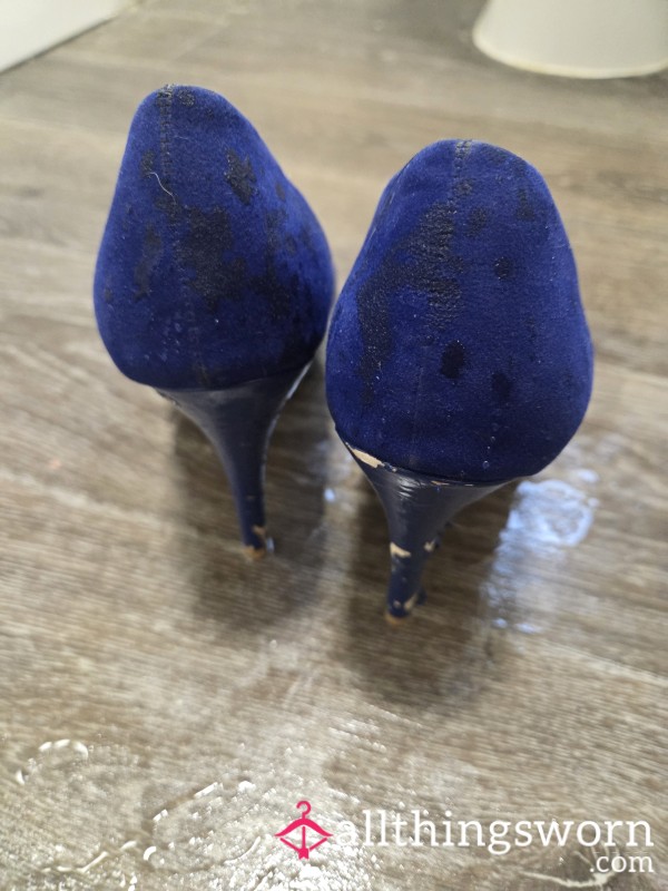 Worn Out Heels Squirted On With Video