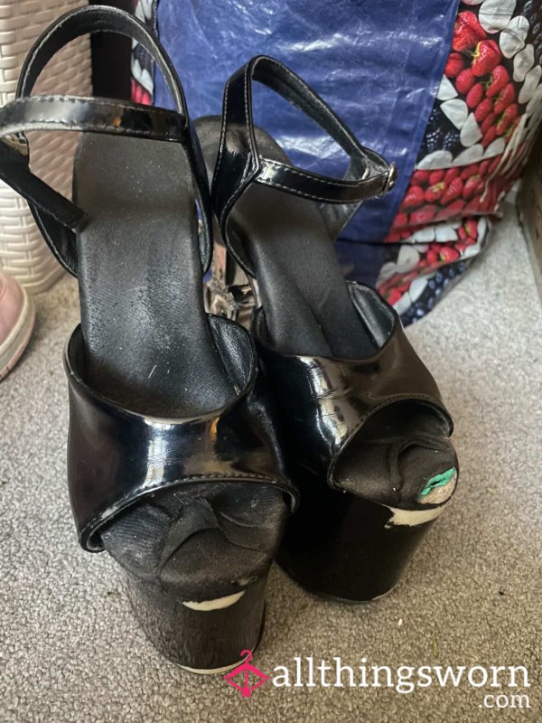 WORN Out Old Pleaser Heels, Smelly