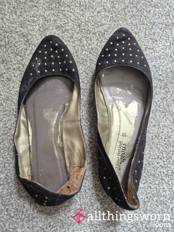 Worn-Out Stinking Flat Dolly Shoes 😈