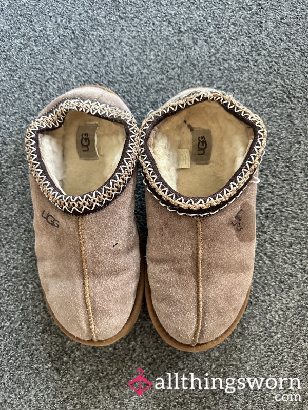 Worn Out Ugg Slippers 🤤 Make Me An Offer 😉