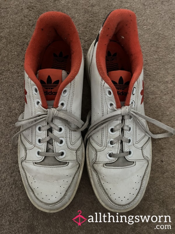 ‼️ CLEARANCE ‼️ Worn Out, Used, Sweaty Gym Trainers