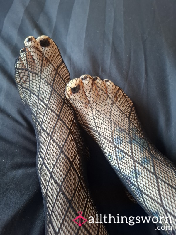 Worn Patterned Fishnet Style Tights