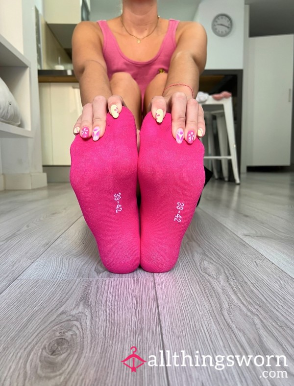 🔥 Worn Smelly Pink-Coloured Ankle Socks – Heat, Scent & Pure Temptation 👅