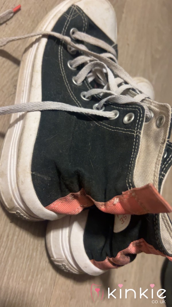 Worn Platform Converse