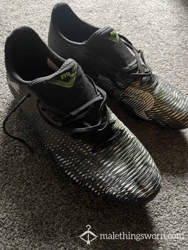 Worn Puma Football Boots UK Size 11
