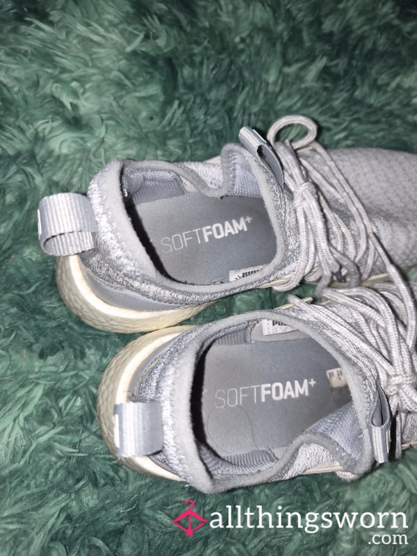 WORN PUMA SNEAKERS