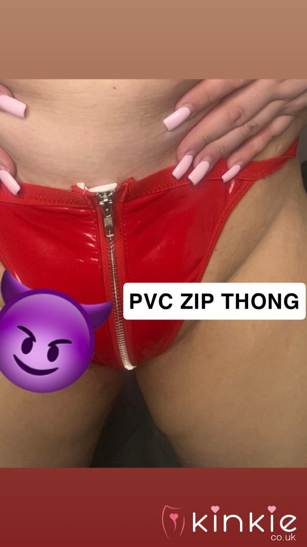 WORN PVC ZIP THONG