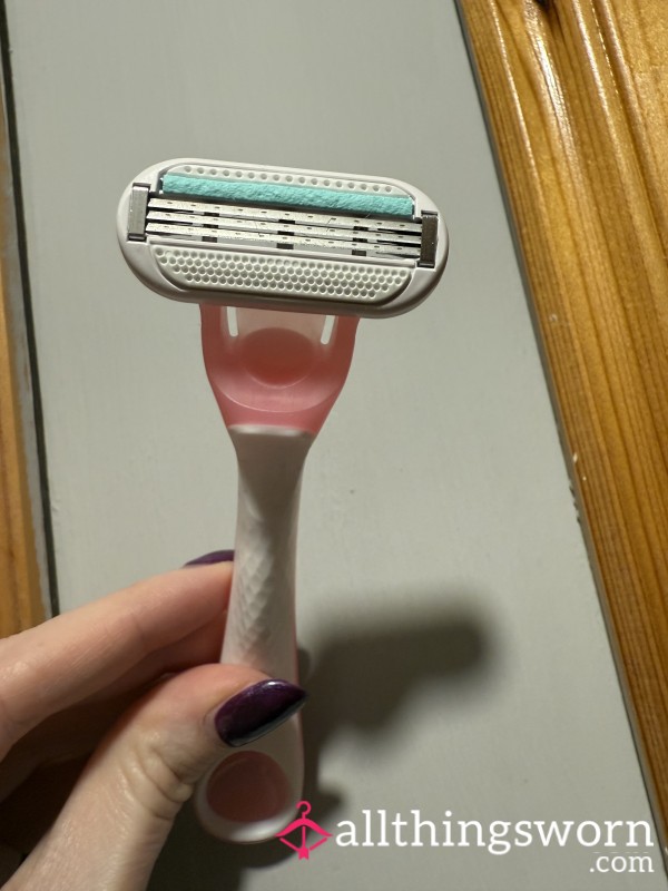 Worn Razor Used For Everything