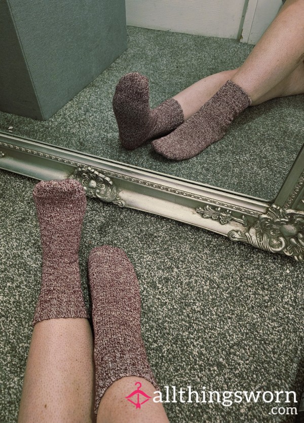 ❤️Worn Burgundy And White🤍 Speckled Socks🧦