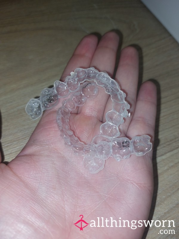 Worn Retainer