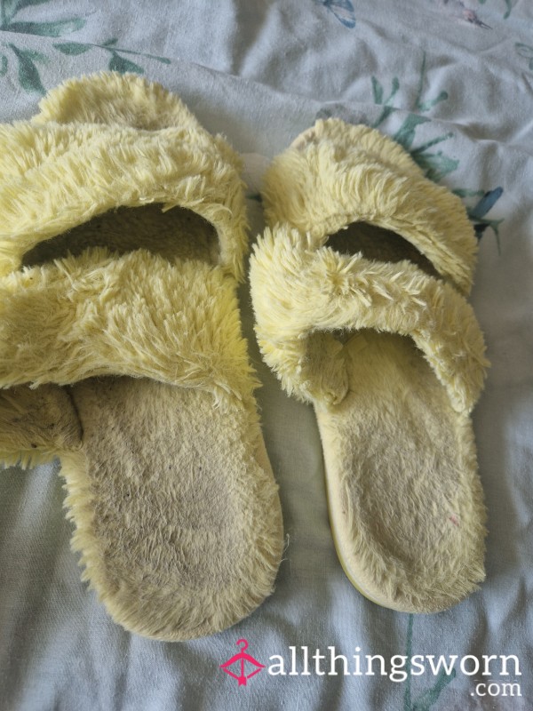 Worn Size 7 Fluffy Slippers