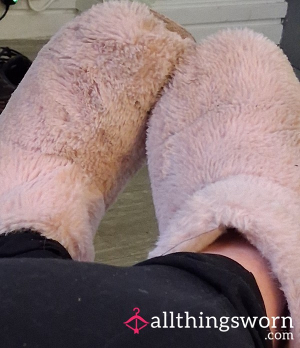 Worn Slipper Boots Size 6 Pink Fluffy Boots