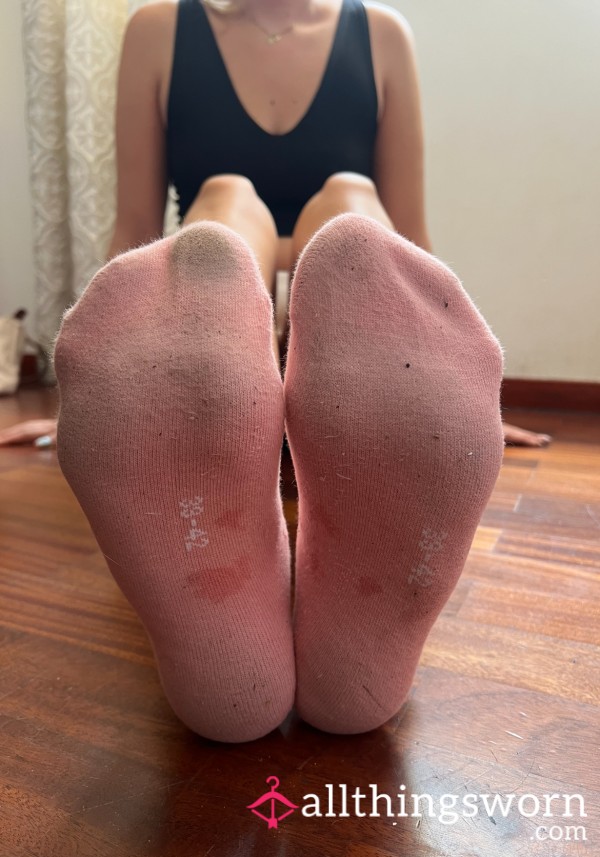 🔥 7 Days Worn Smelly Pink-Coloured Ankle Socks – Heat, Scent & Pure Temptation To Worship 👅
