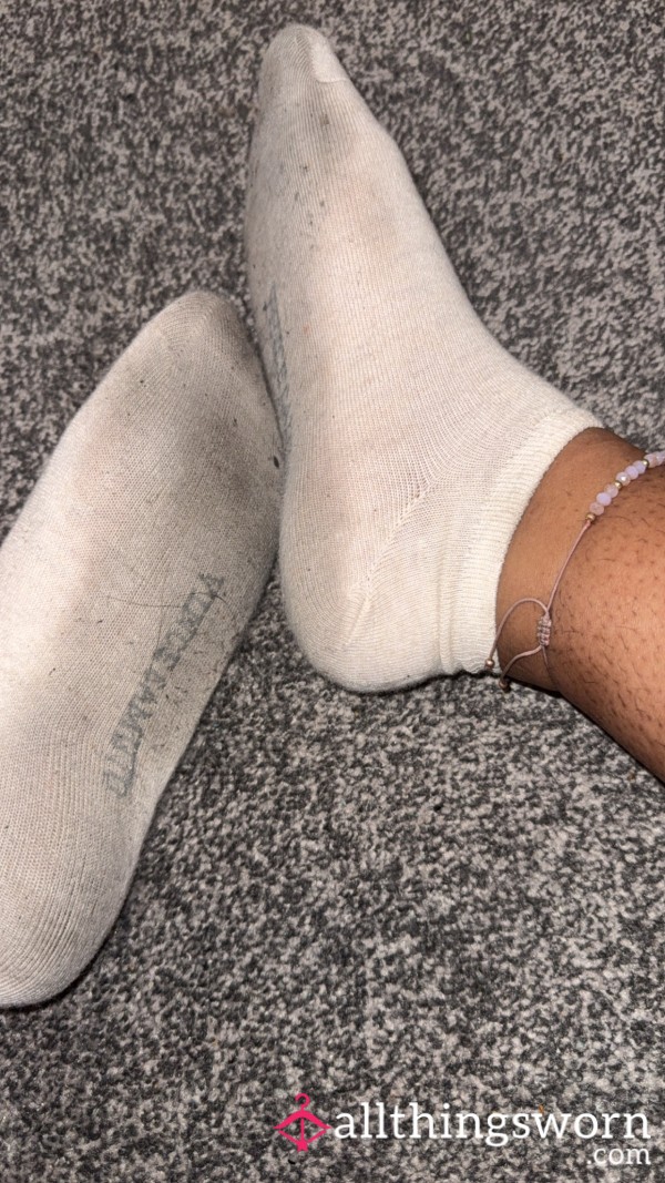 Worn Smelly Socks  (24hours)