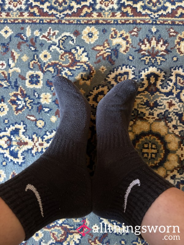 Worn Socks 🧦