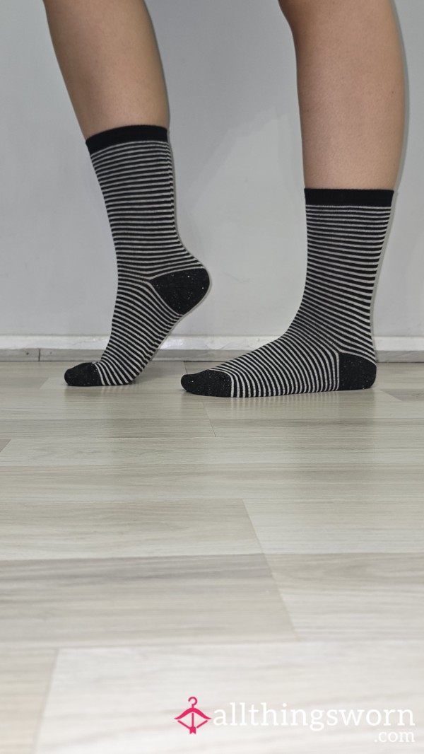 WORN SOCKS DIRTY, SMELLY 🧦😈