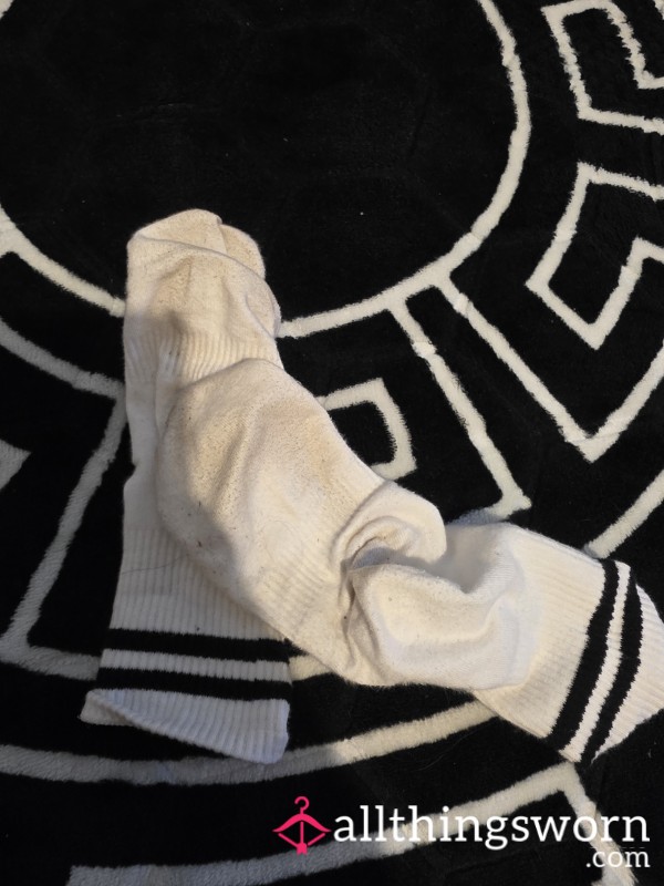 Worn Socks, See Me Wearing Them Over Time