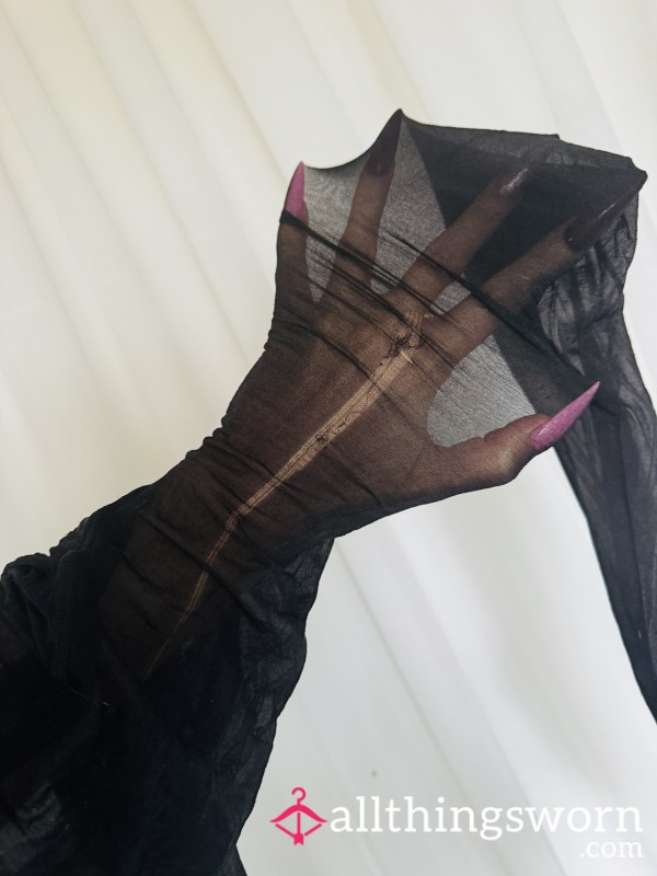 Worn, Stinky And Damaged CDR Sheer Pantyhose