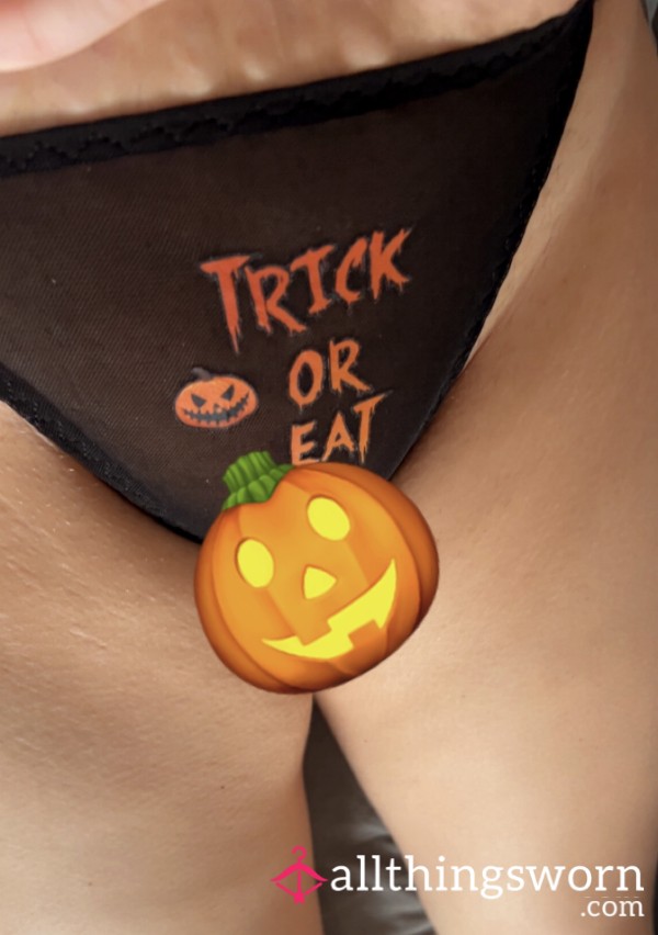 Worn Thongs 🎃🧡