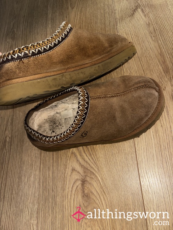 Worn To The End Of Life Uggs ❤️