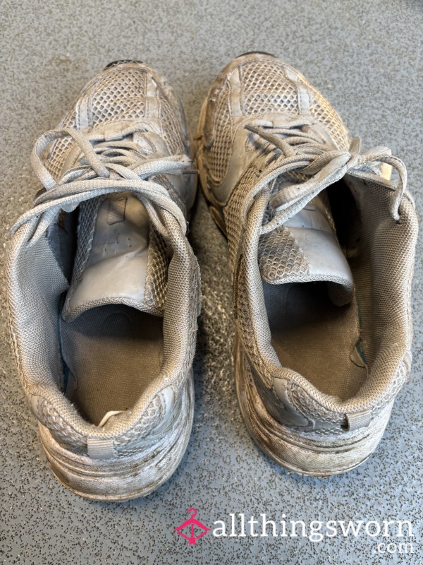 💜Smelly DirtyWorn Trainers