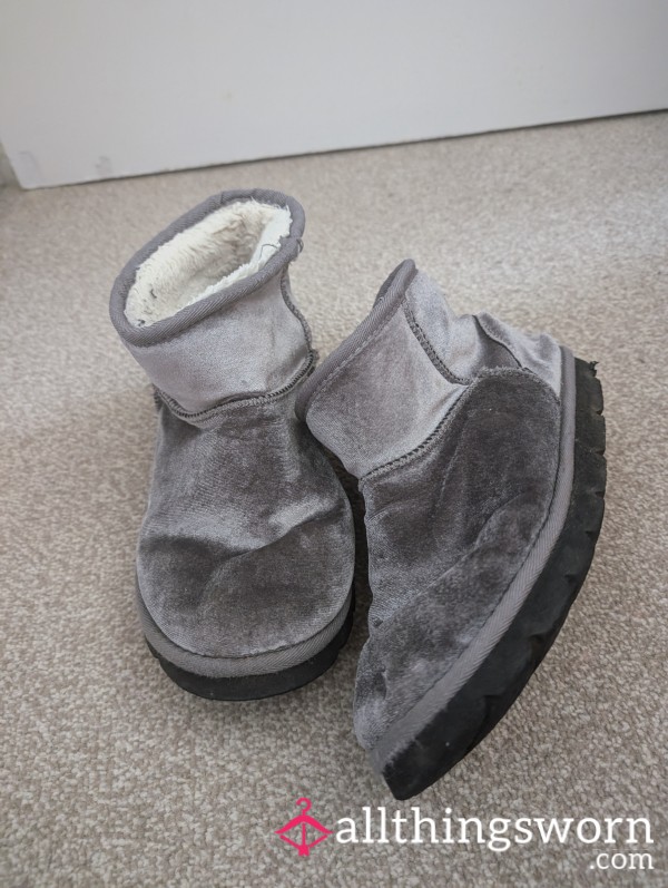 Worn Uggs