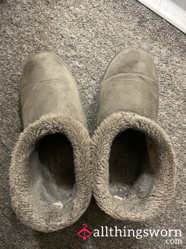 Worn Uggs