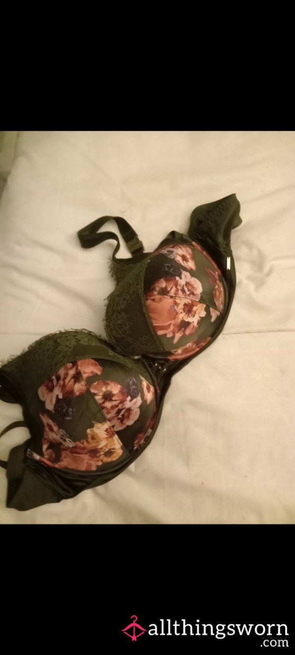 Worn Used Green / Colour Bra