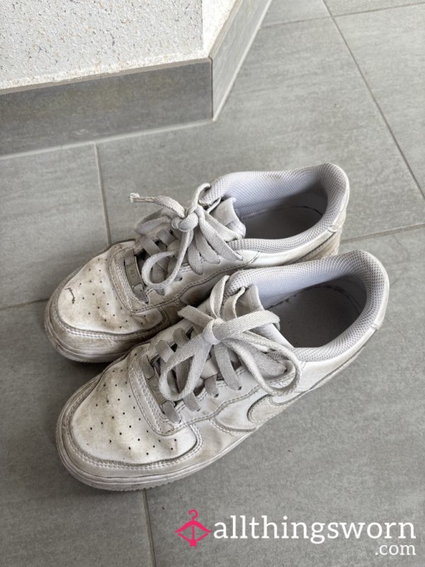 Worn White Everyday Sneakers – Soft, Broken-In & Authentic Use