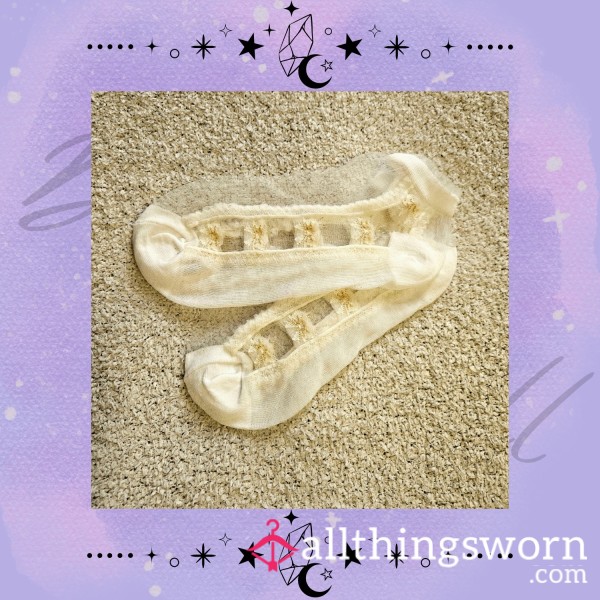 💖 Worn White Sheer Gold Bow Accent Ankle Socks 💖