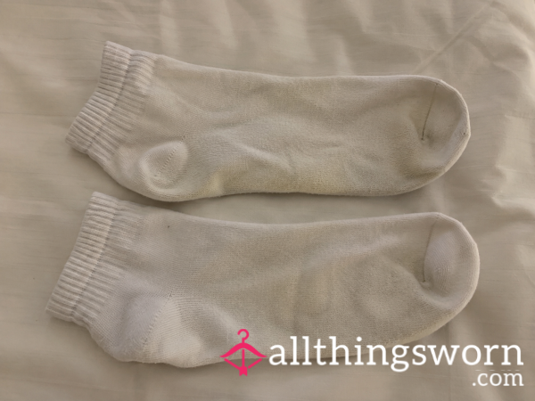 Worn White Socks – Getragene Weiße Baumwollsocken