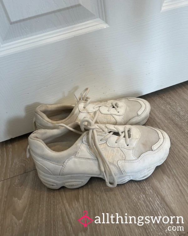 💦🤍 Worn White Trainers – Size 2 – Fully Broken In & Filthy Cute 🤍💦