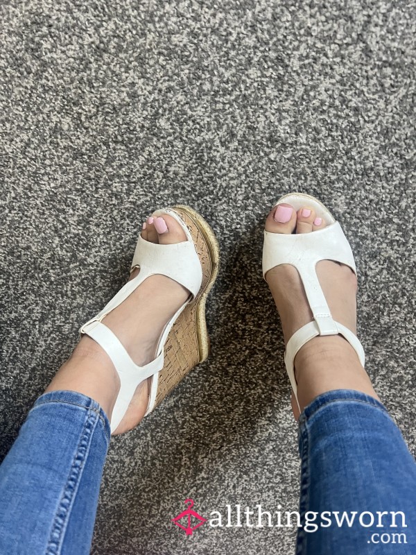 Worn White Wedges