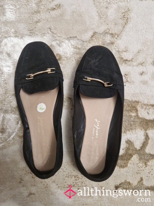 Worn Work Shoes Flat Suede With Gold Buckle