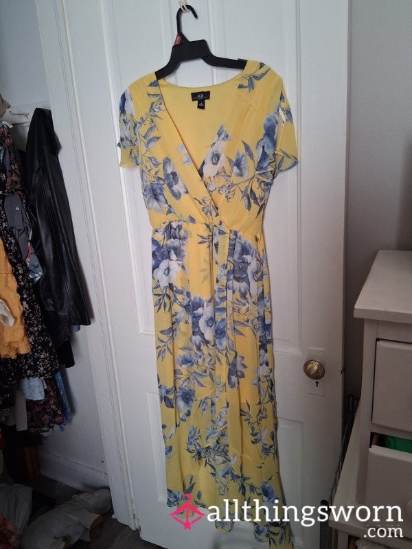 Worn Yellow Flor*l Dress – Soft, Flowy & Sweet Girl Energy