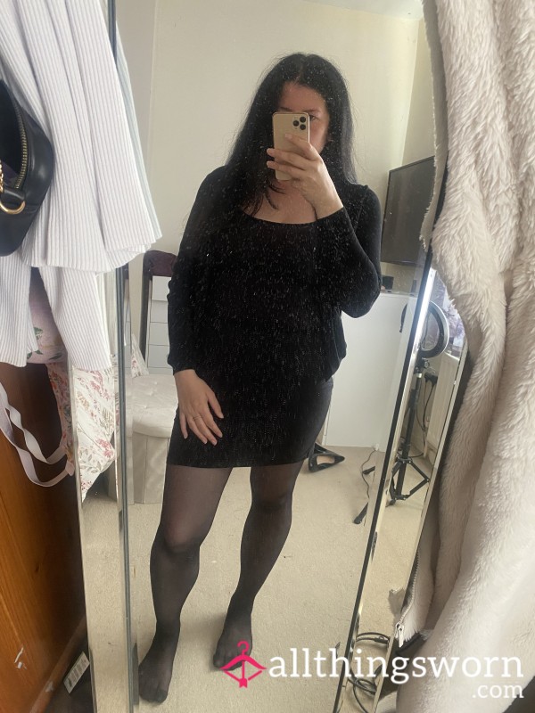 Worship A Waitress Feet After A Long Day In The Restaurant