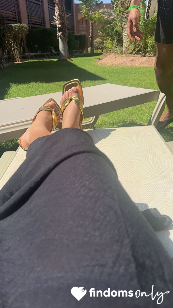 Worship My Feet 🦶😏