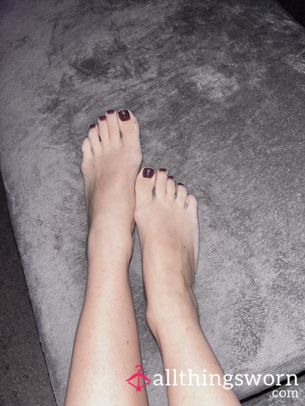 Worship My Feet With Moisturiser
