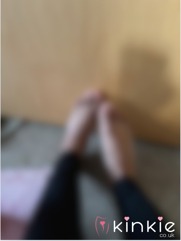 Worship My Pretty Little Feet
