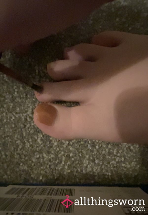 Worship While I Paint My Perfect Toes