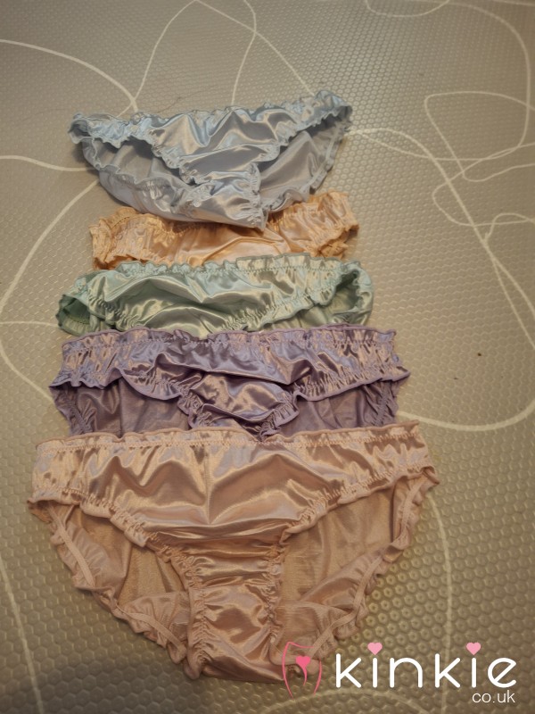 Worship.my Panties, You Know You Want To Sniff!