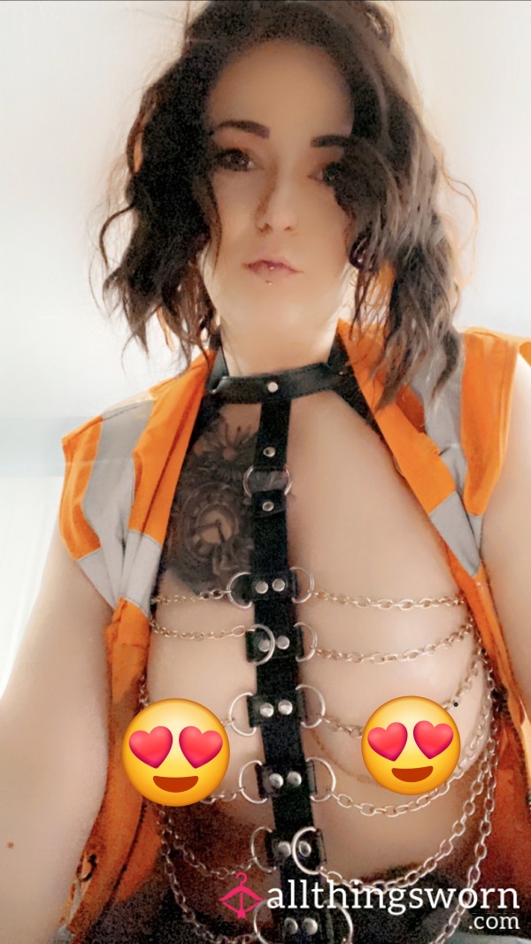 Would You Handle Me On Site? 👷‍♀️⚠️