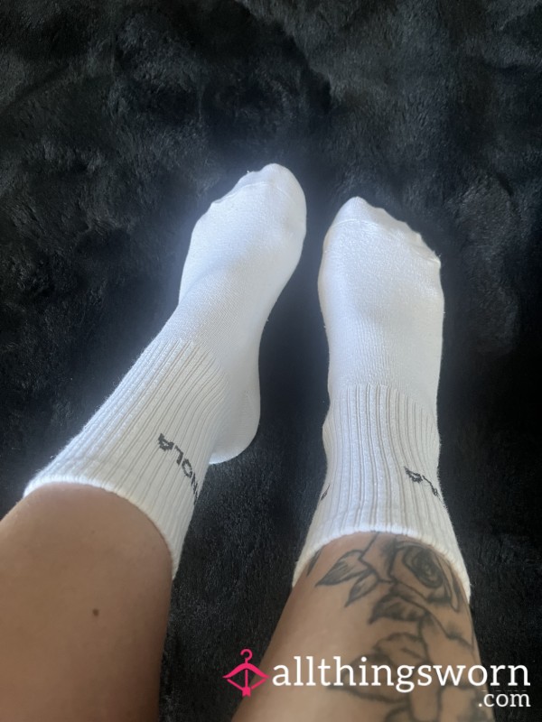 Would You Like To See My HOT 🔥 PINK 🩷 Toes.  I Can Imagine You Sucking Them 💦. 7 Pics Including Pics In Silver High Heels