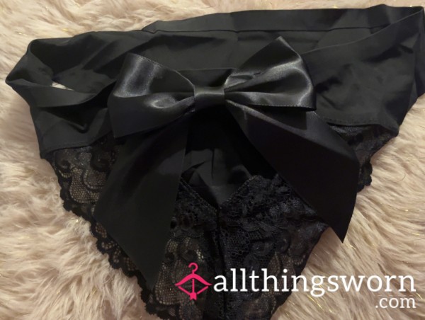 Wrap Me Up Like A Present And Slap A Bow On It🫢💋