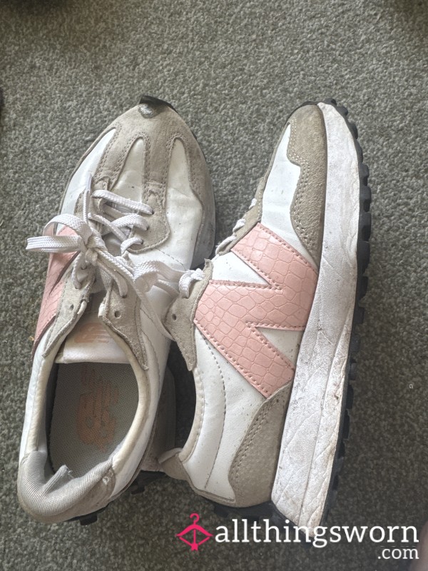 Wrecked New Balance Trainers❤️